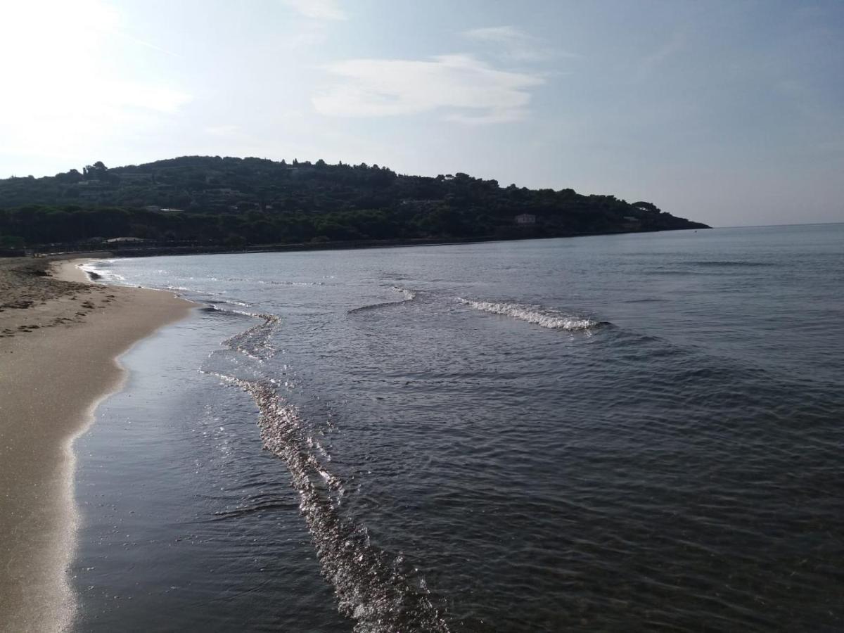 奥尔贝泰洛Capolinea Al Mare住宿加早餐旅馆 外观 照片